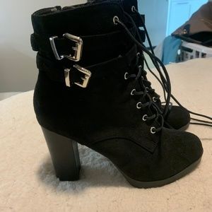 Black booties 7.5 NWT